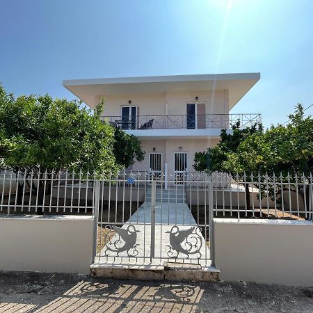 Koulouras Holiday Apartments Nikolaiika Luaran gambar