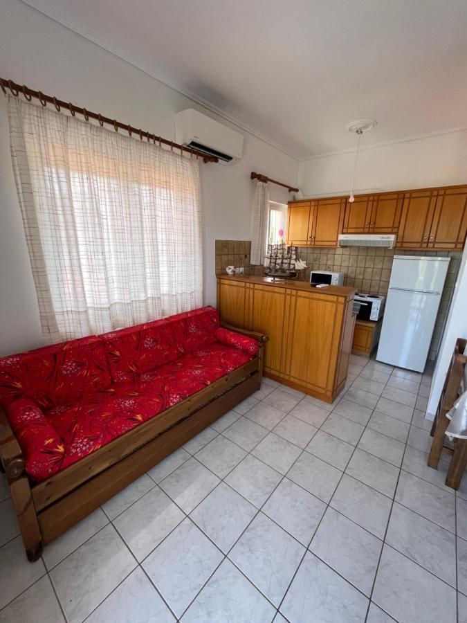 Koulouras Holiday Apartments Nikolaiika Luaran gambar