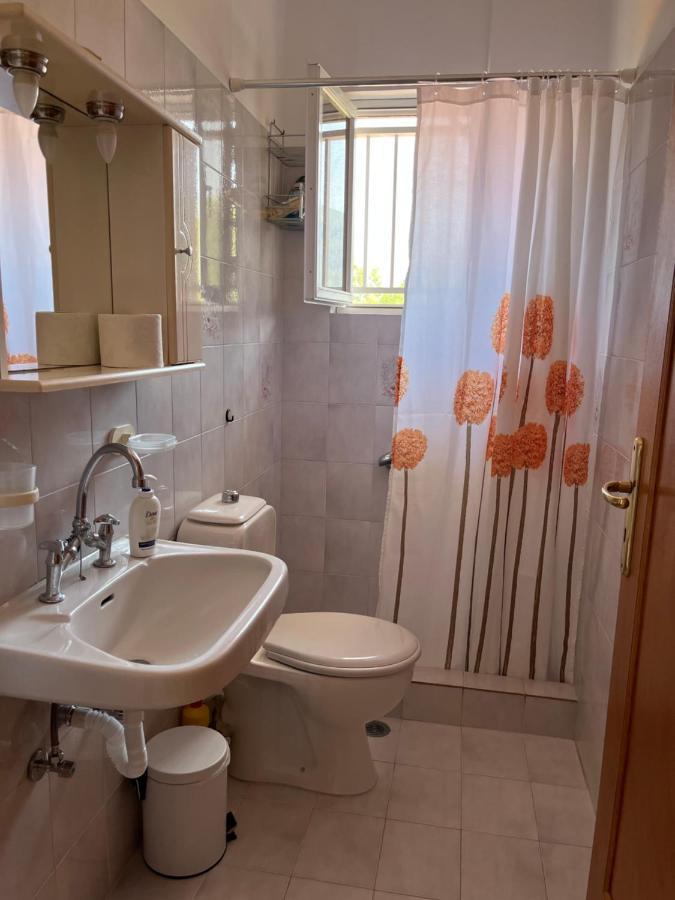 Koulouras Holiday Apartments Nikolaiika Luaran gambar