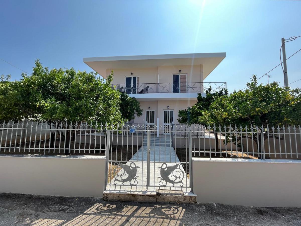 Koulouras Holiday Apartments Nikolaiika Luaran gambar