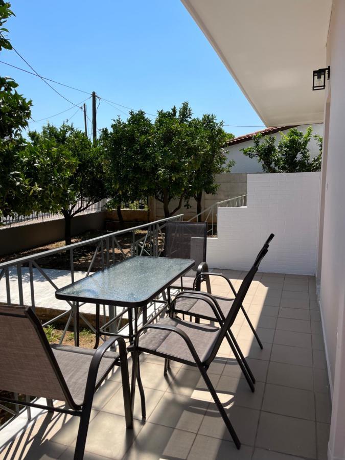 Koulouras Holiday Apartments Nikolaiika Luaran gambar