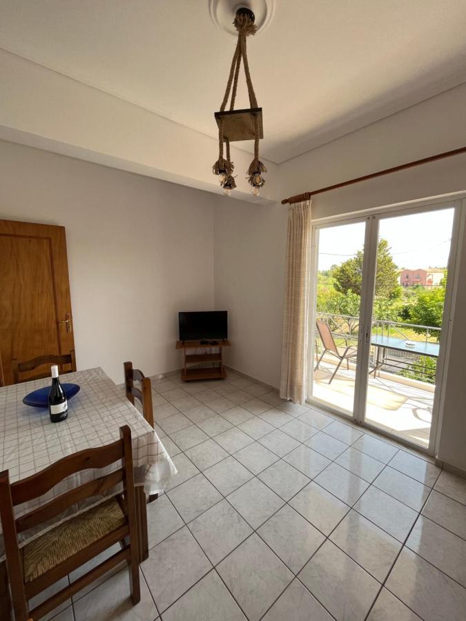 Koulouras Holiday Apartments Nikolaiika Luaran gambar